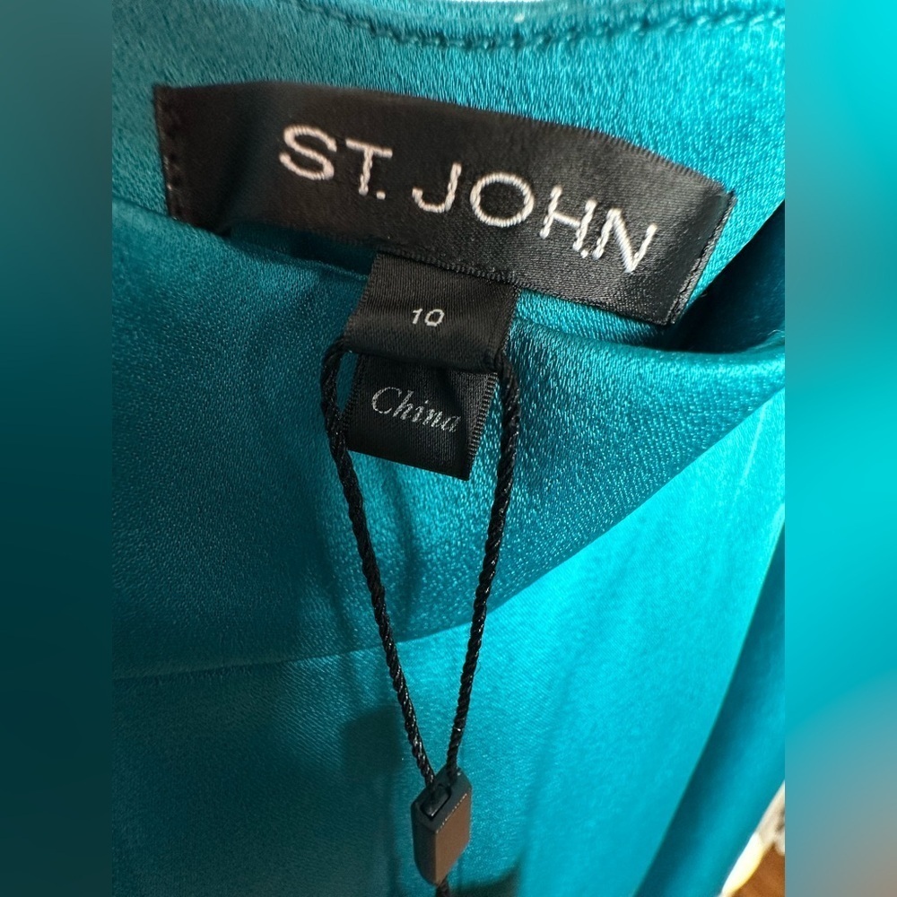 St. John Turquoise Embellished Ensemble 3 piece,pants size 10 blouse size large - Picture 12 of 17